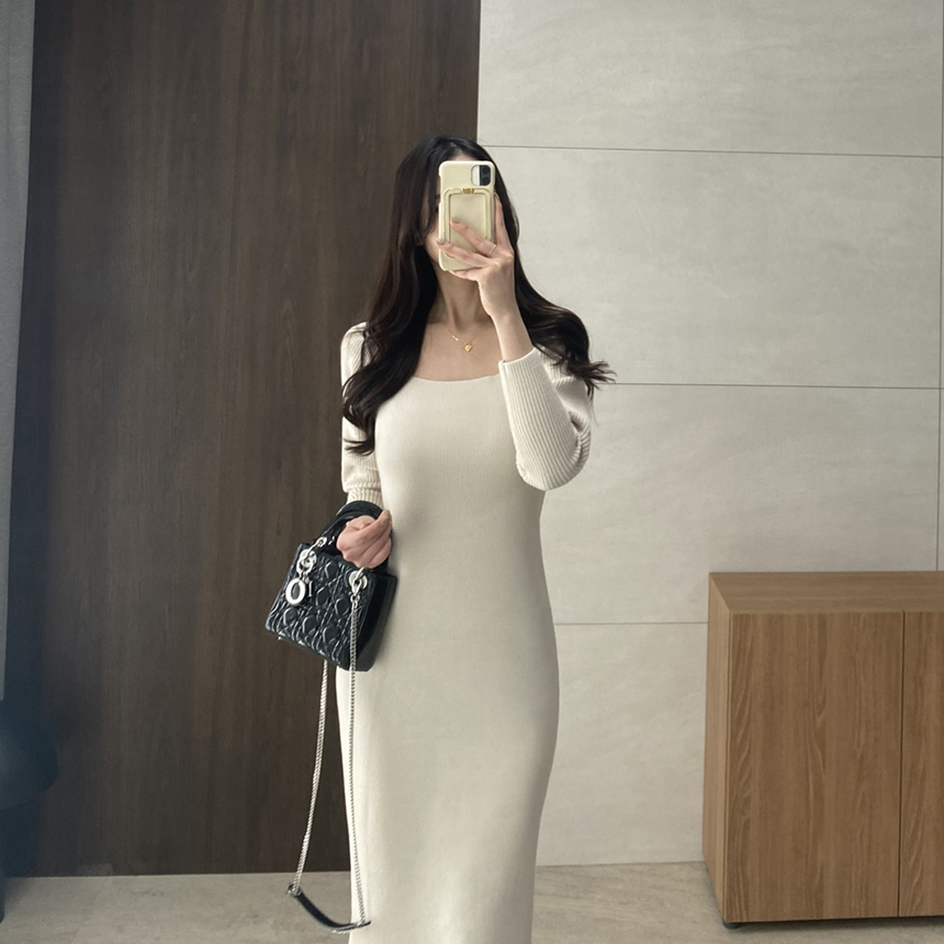 제이뷰 [모델추천] 로랑 블룸 니트 원피스 하객룩