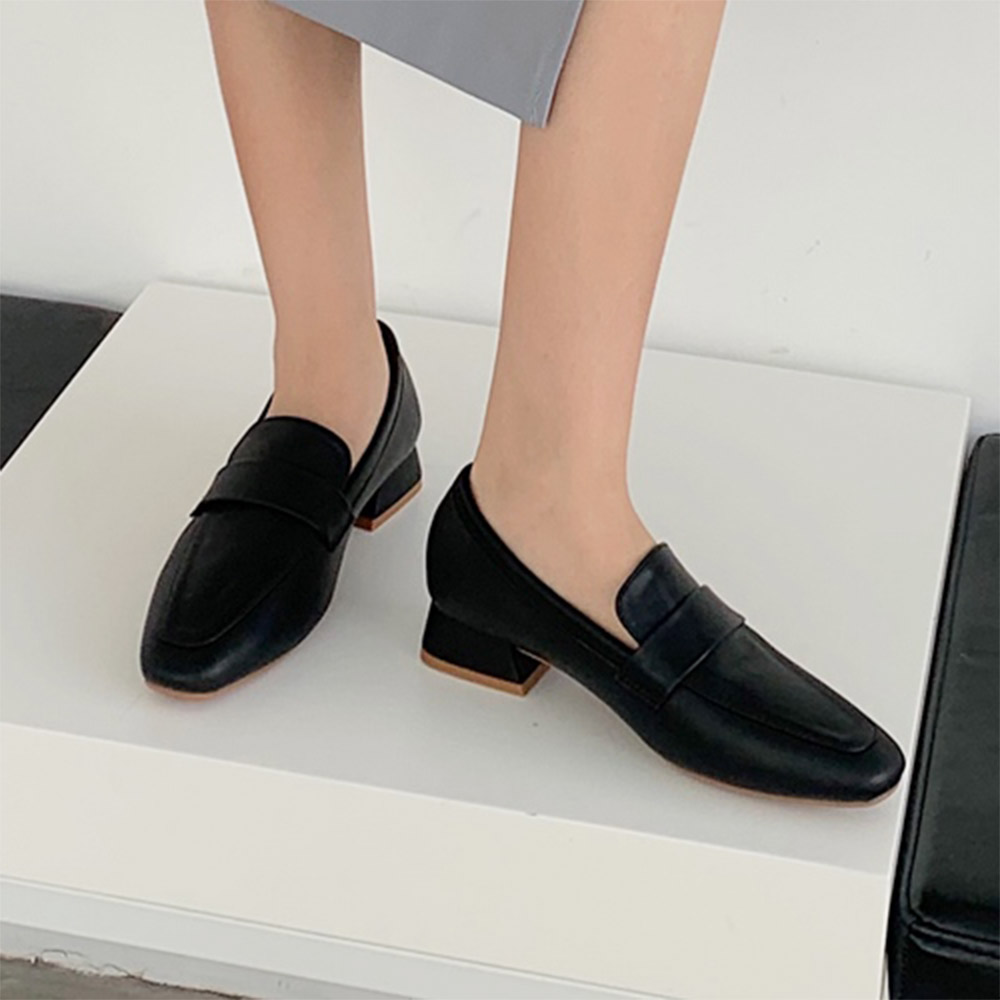 여성 발편한 쿠션 가죽 스퀘어 화이트 페니 로퍼 3cm - 상세 이미지 3