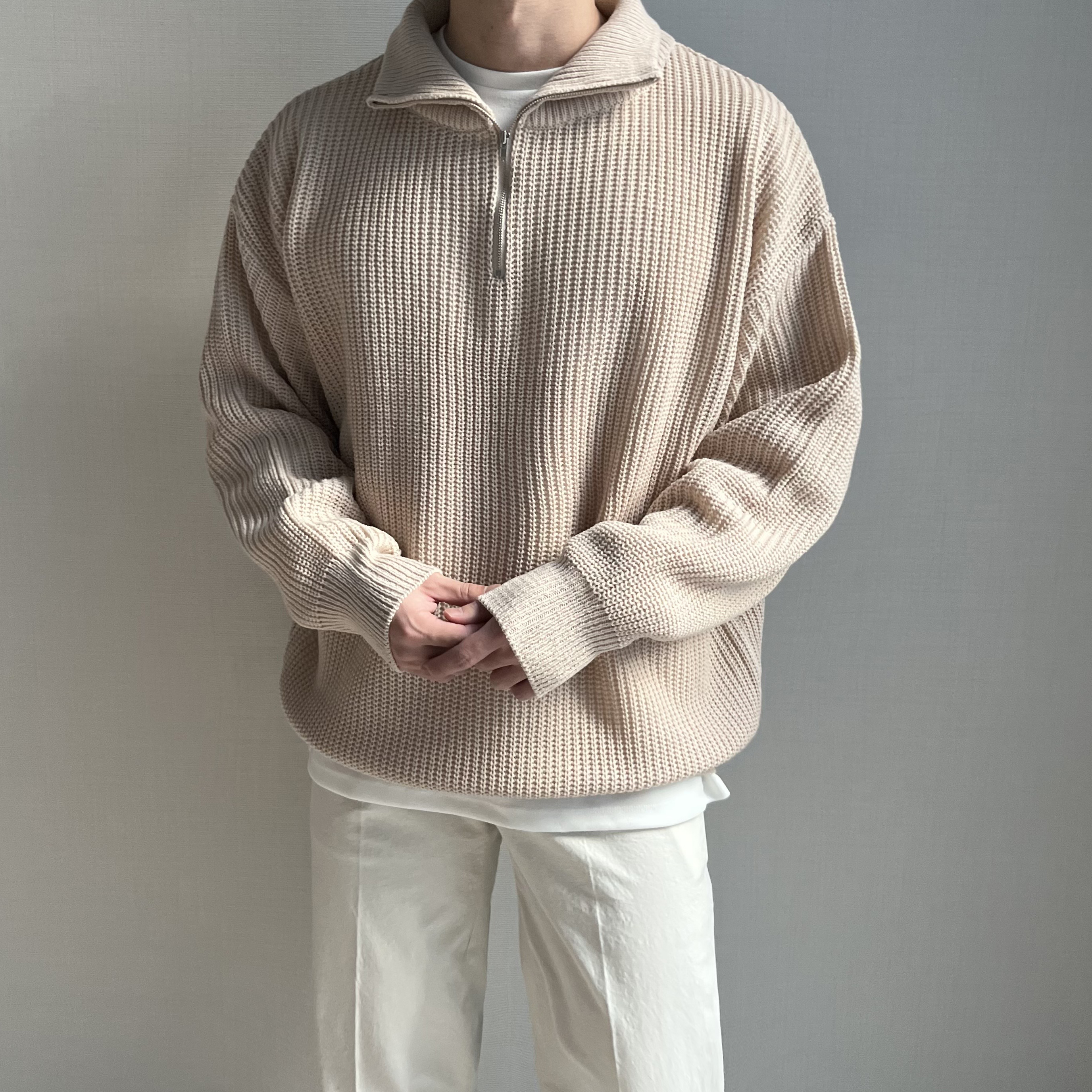 반집업 하찌 오버핏 하이넥 니트 이미지 2