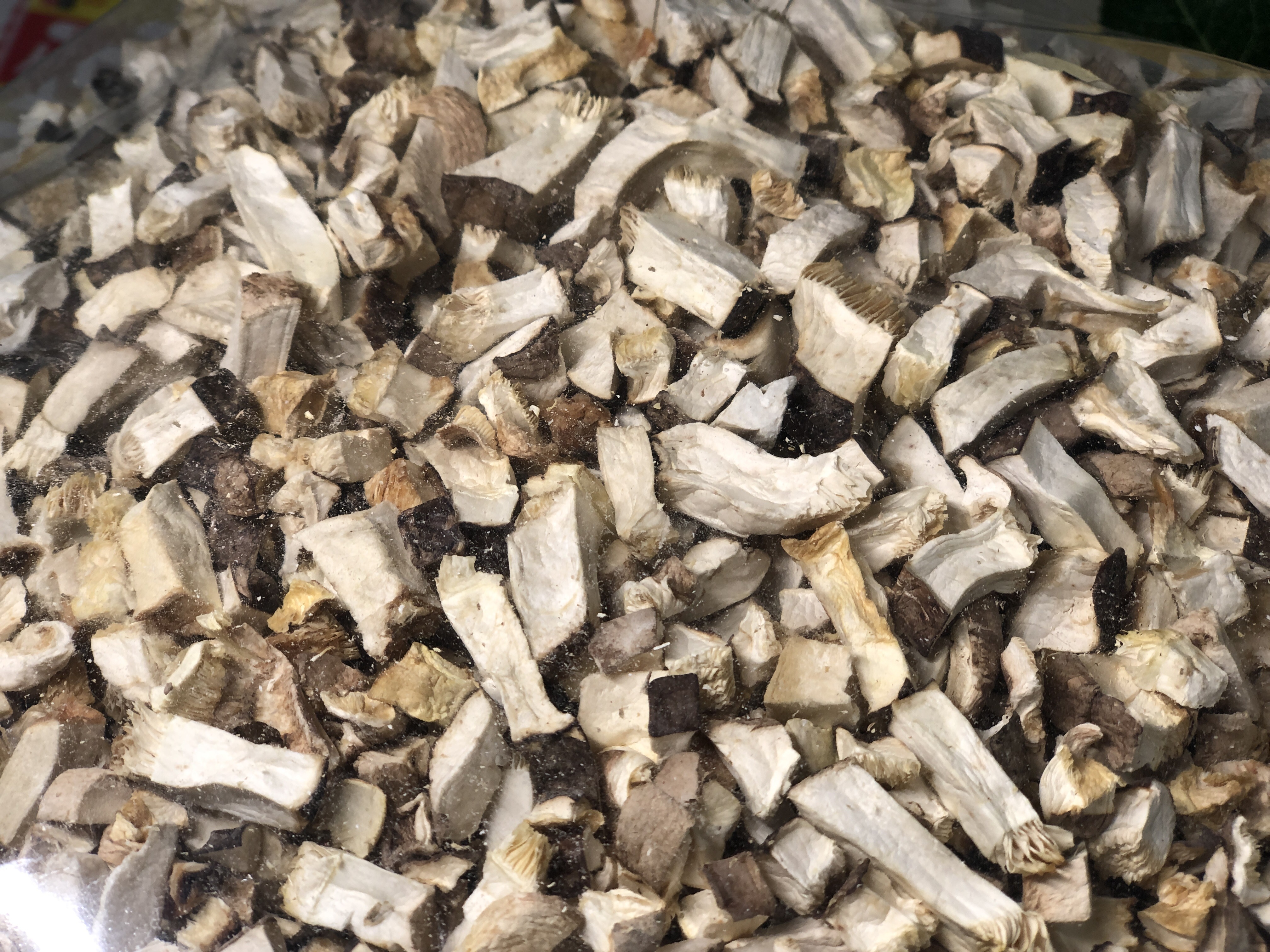 특A급 사각 절단 표고버섯 1kg 버섯칩 건표고버섯 표고버섯채 후레이크 짜글이 찌게 토핑 - 상세 이미지 2