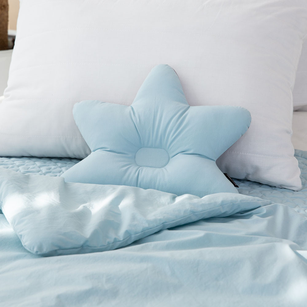 피넛버터젤리 오브 빨아쓰는 아기 별 짱구베개