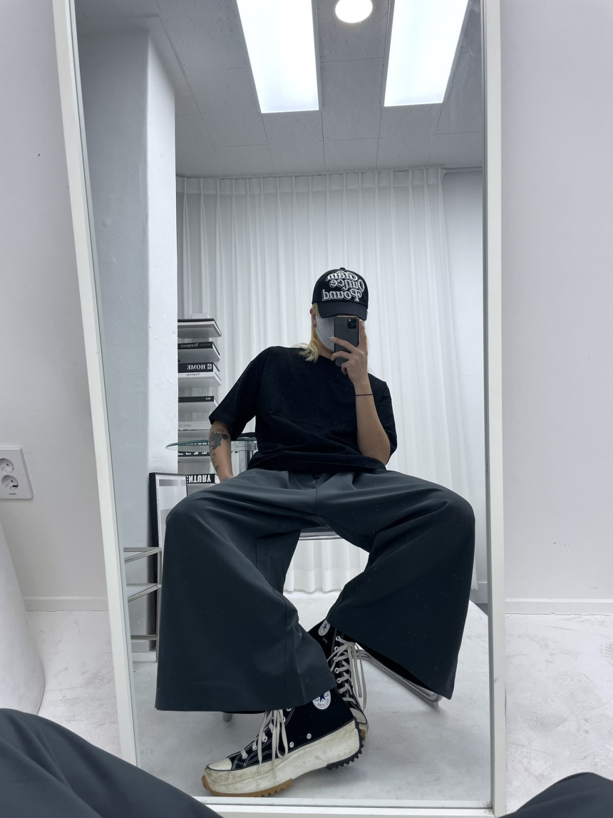 3B64BF5A-AAB9-42A4-B659-0137B43041CD_1_201_a