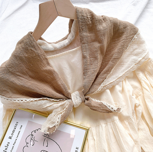 봄 배색 레이스 삼각스카프 넥케이프