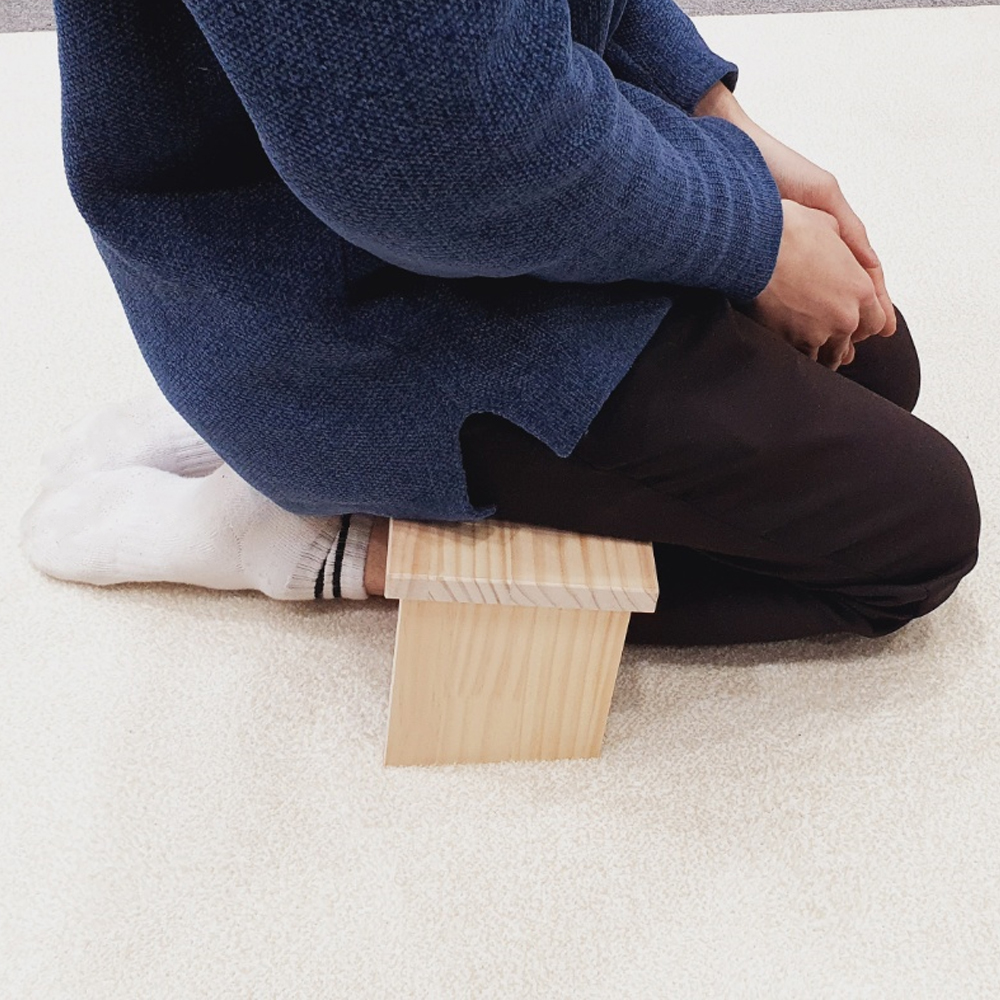 이앤위즈 원목 기도의자 체중분산 묵상용 기도용 무릎보호대 종교용품 - 상세 이미지 4