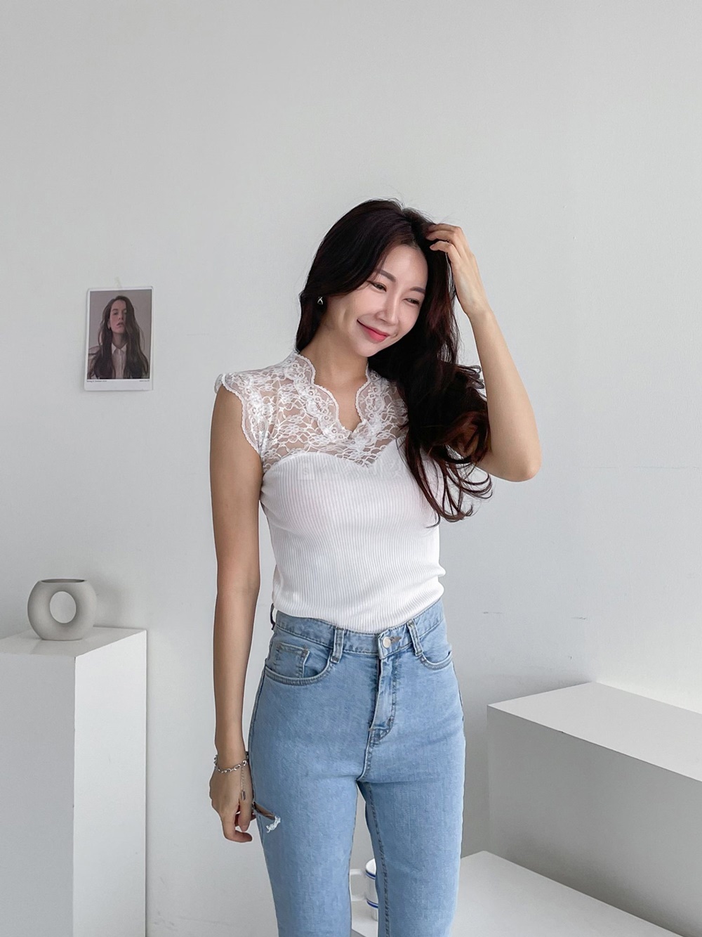 레이스 나시 망사 민소매 시스루 티셔츠 프릴 브이넥 슬림핏 나시
