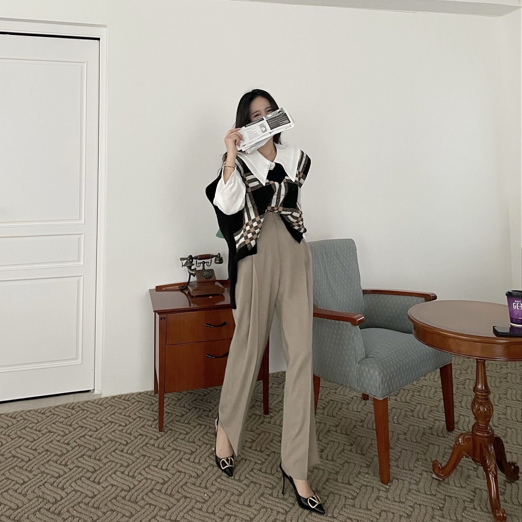 [고급스러움 / 만능템] 8cm 브이 골드메탈 슬링백힐 3color 상세 이미지 90