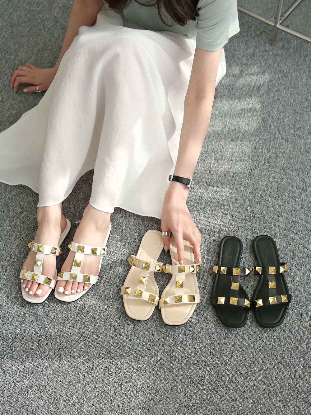 여름 스터드 글래디 에이터 플랫 슬라이드 슬리퍼 샌들 쪼리 1.5cm 화이트 베이지 블랙 - 상세 이미지 2