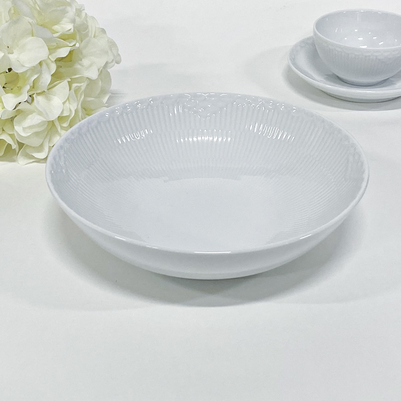 (21cm 볼) 로얄코펜하겐 화이트 플루티드 하프레이스 21cm 볼 1025899 - 메인 이미지