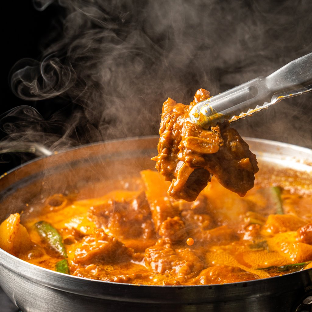 [국내산] 무등산식당 매콤 크림 돼지 갈비찜 캠핑