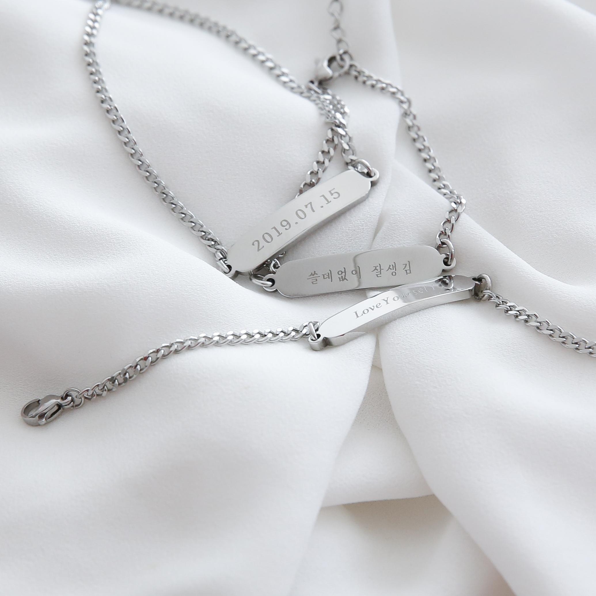 써지컬 곡선형 심플 이니셜각인 팔찌(단품) - 상세 이미지 4