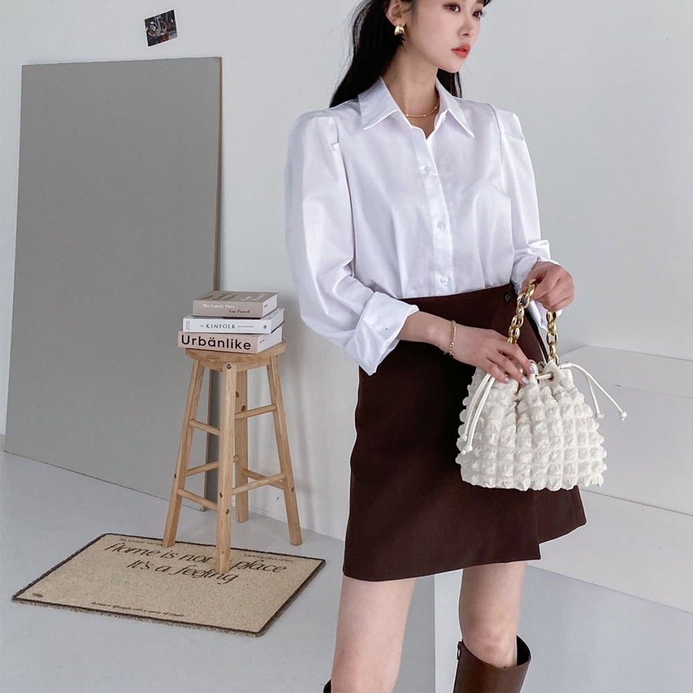 흰색 볼륨 숄더 퍼프 카라 블라우스 화이트 소라 여자셔츠 3가지컬러 - 상세 이미지 3