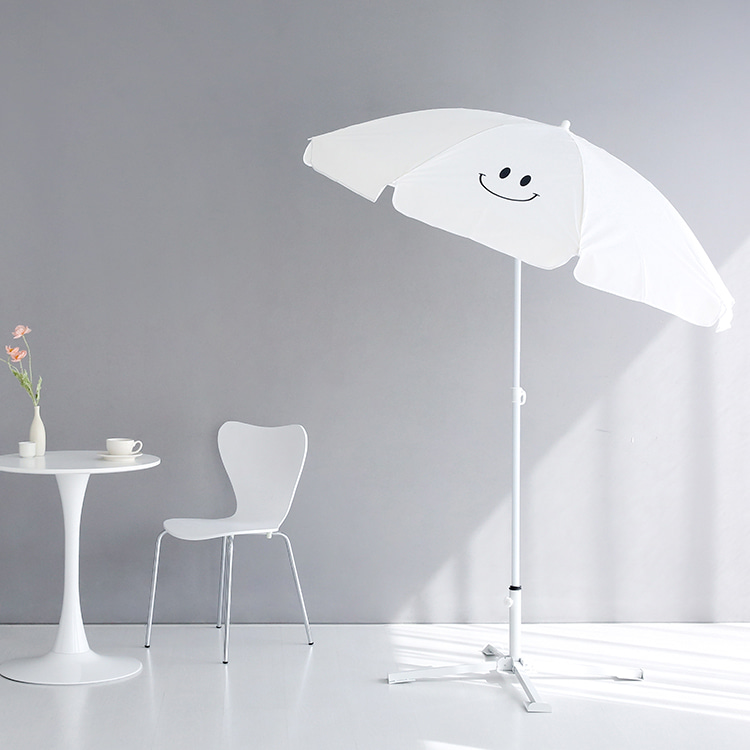 ROMIL 스마일 파라솔 베이지 + 캠폴 야외 접이식테이블 4인세트 의자일체형