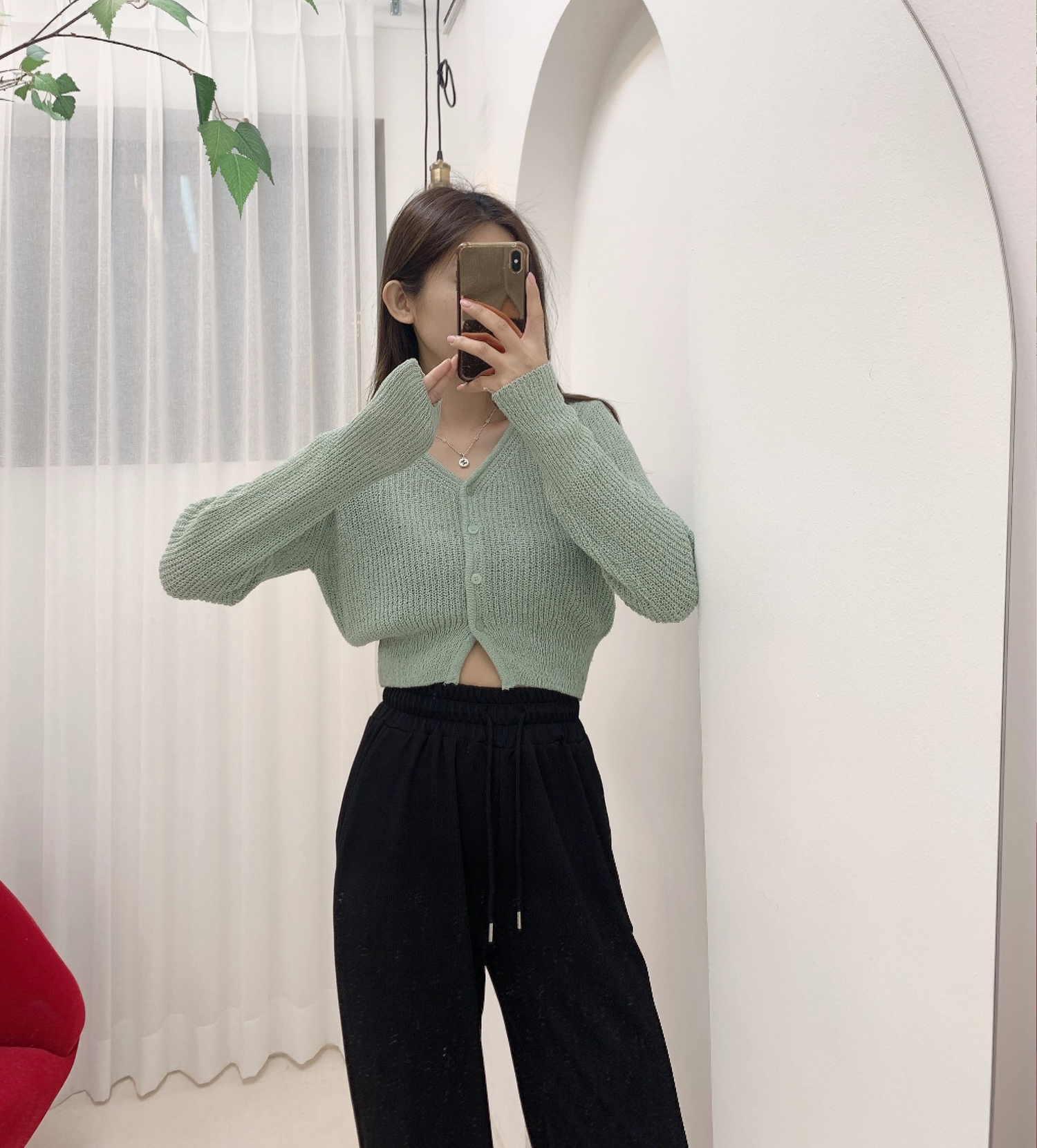 레모나 Y넥 베이지 가디건 [무료배송] 상세 이미지 45