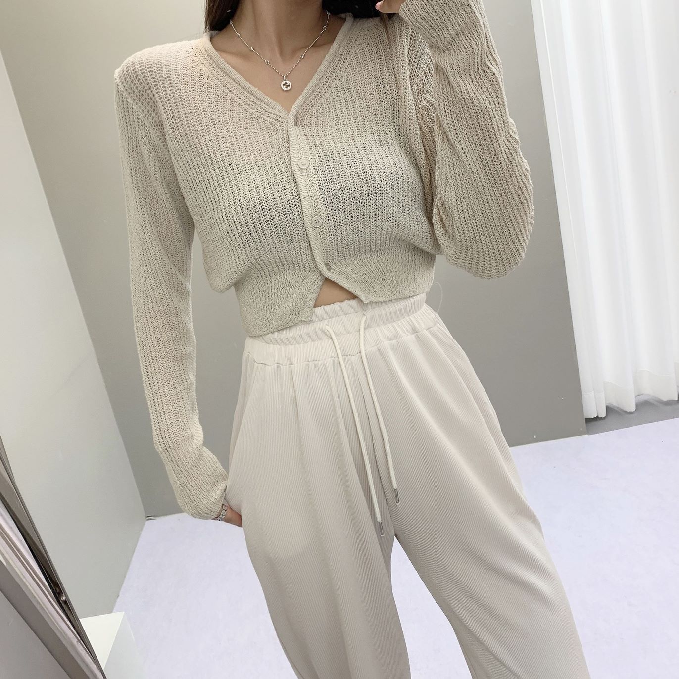 레모나 Y넥 베이지 가디건 [무료배송] 상세 이미지 6