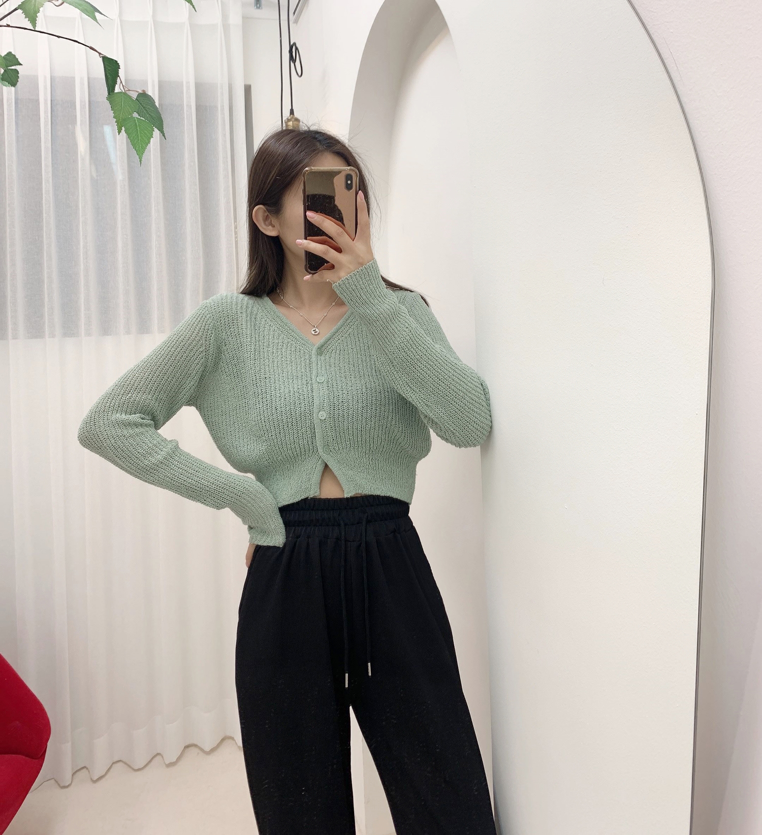 레모나 Y넥 베이지 가디건 [무료배송] 상세 이미지 43