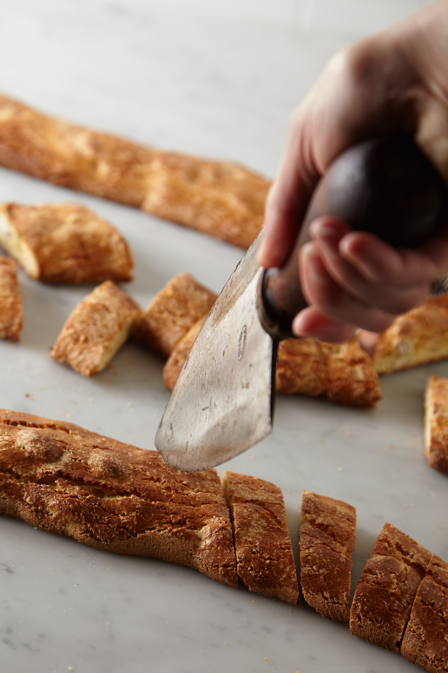 다크초코 비스코티 125g 틴케이스 _레드 - 상세 이미지 5