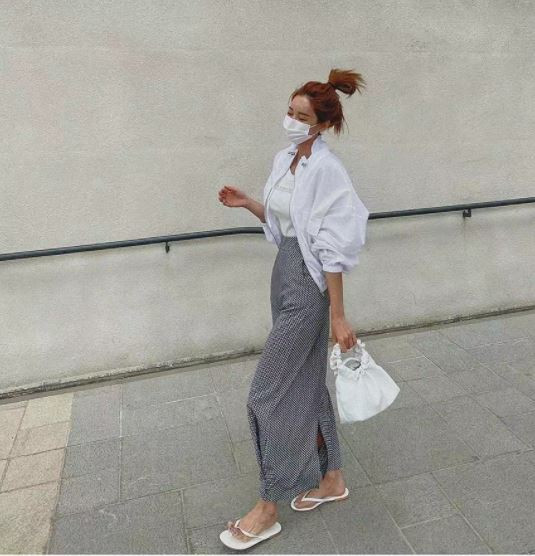 초경량 캐주얼 넥라인 스트링 점퍼 2col 프론트 포켓 크롭 숏 바캉스 바람막이 야상 상세 이미지 2