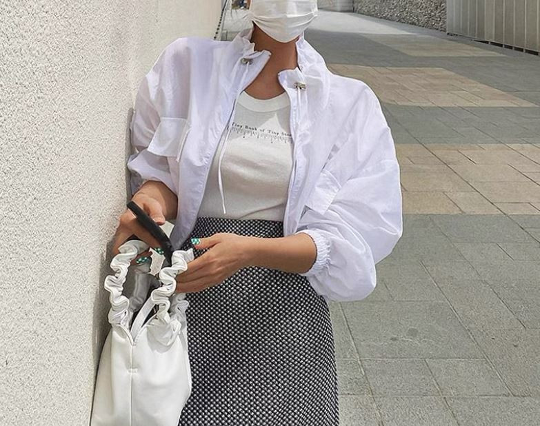 초경량 캐주얼 넥라인 스트링 점퍼 2col 프론트 포켓 크롭 숏 바캉스 바람막이 야상 상세 이미지 5