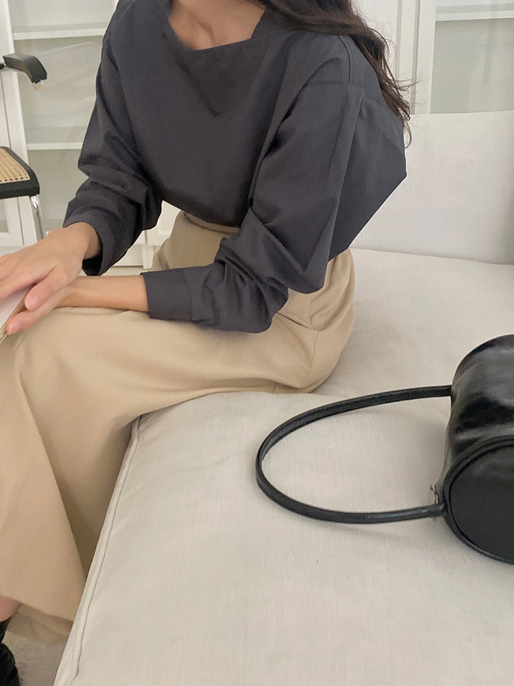 심플 바스락 면 루즈핏 스퀘어넥 여성 블라우스 - 상세 이미지 5