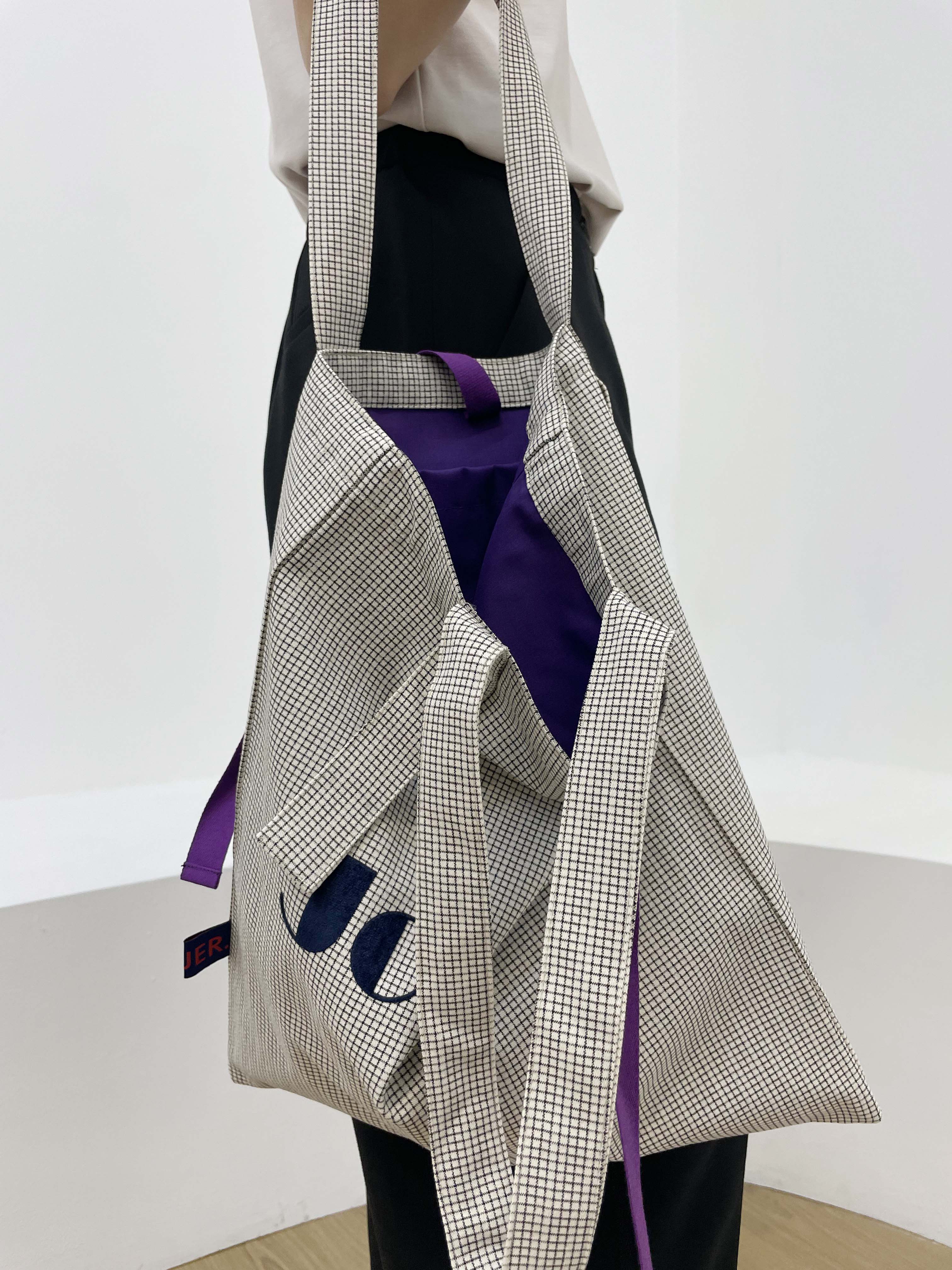 JOUER. 쥬에 스프링 잔체크 로고 에코백