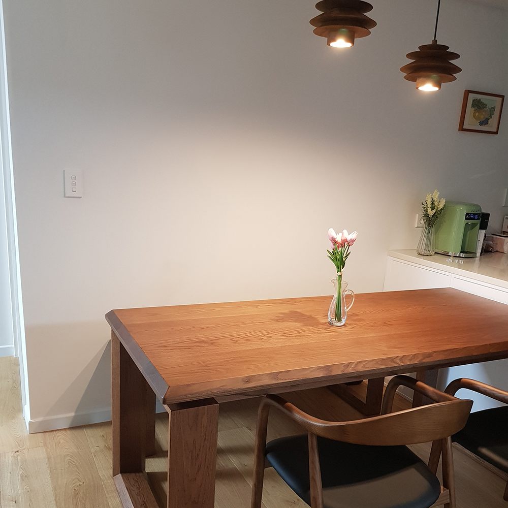 옐로우라이트 타임리스 오크 원목 식탁 다이닝 화이트오크 카페 테이블 6인용