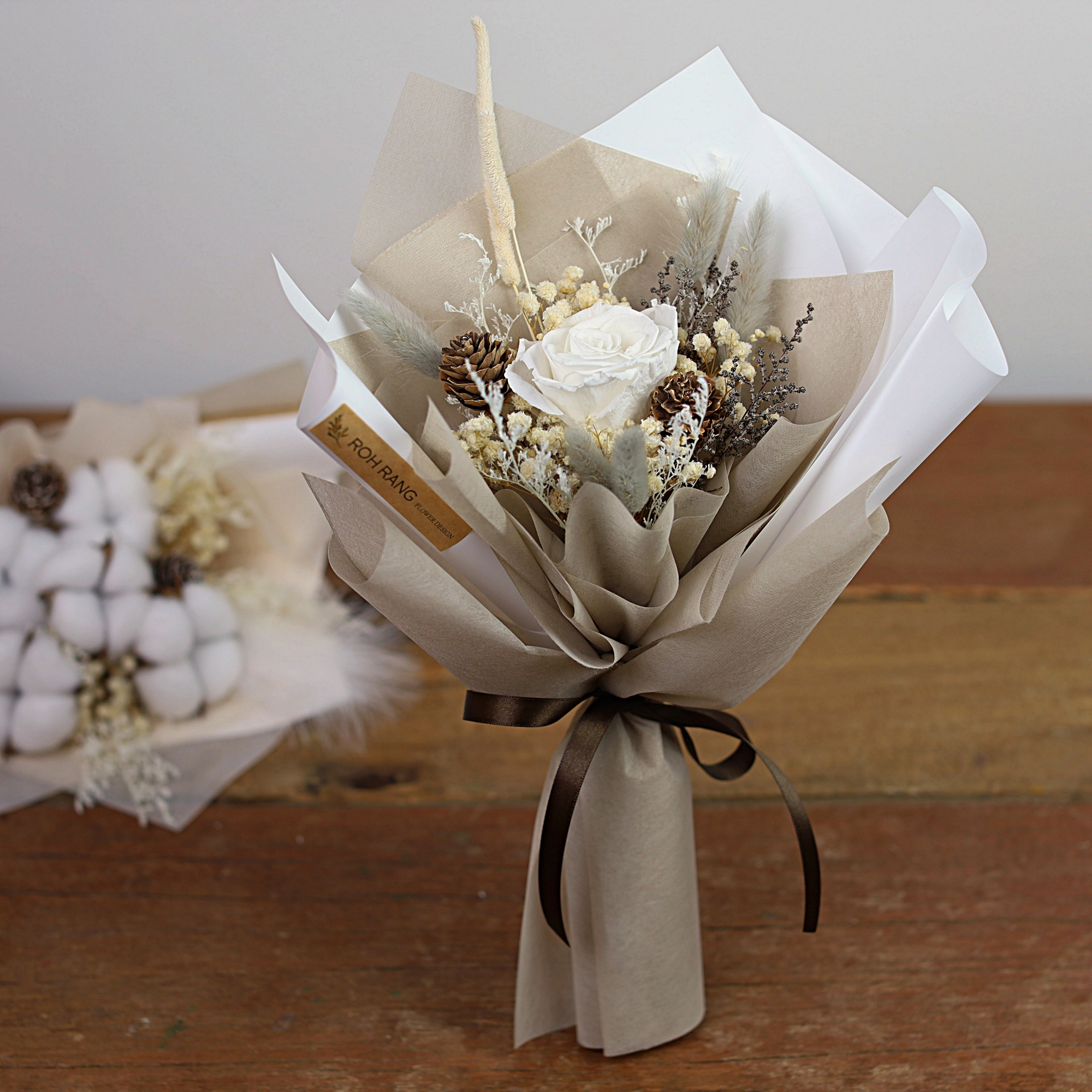 프리저브드 카네이션 꽃다발 드라이플라워 시들지않는꽃 이미지 3