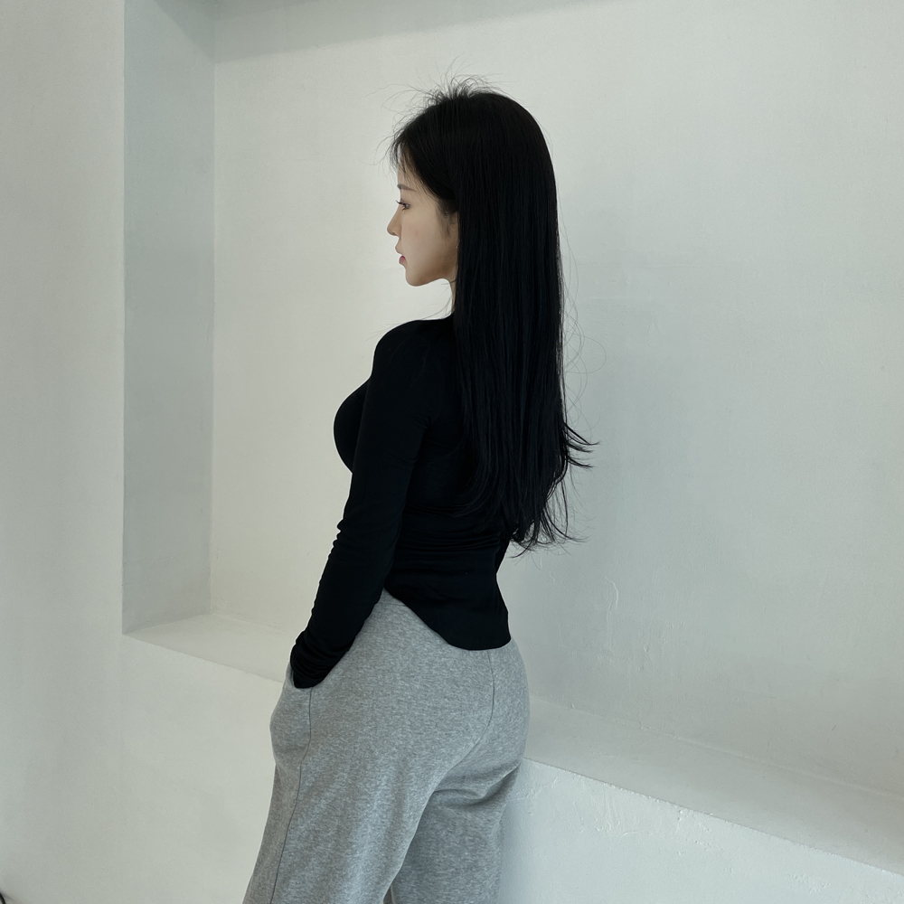 글램 T 티셔츠 긴팔 레이어드 이너 면 스판 슬림 핏 무지티 옆 트임 골반 부각 - 상세 이미지 5