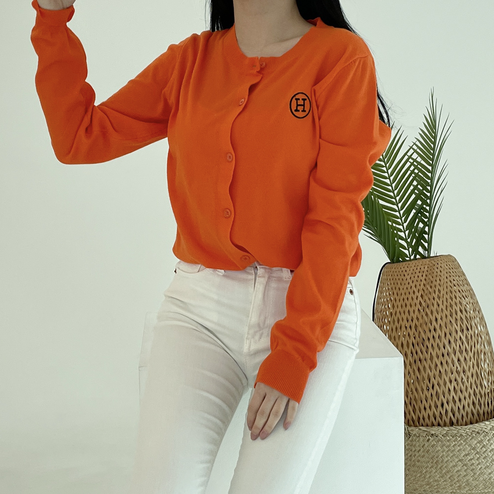 에이치 가디건 H 베이직 라운드 봄 가을 기본 니트 루즈 핏 카디건 간절기 긴팔 - 메인 이미지