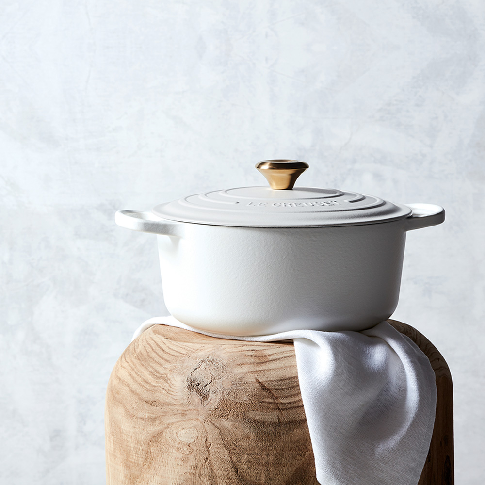 르크루제 시그니처 원형냄비 22cm-화이트(골드놉)