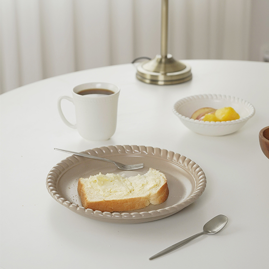 에라토 오블롱 무광 도자기 원형 플레이팅 접시 1p 카페 브런치 접시 - 상세 이미지 2