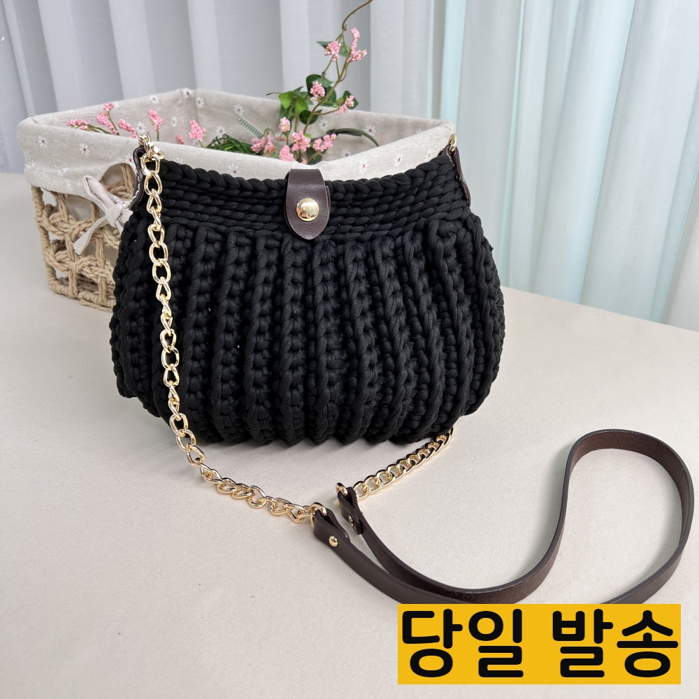 도두리 DIY 손뜨개 코바늘 뜨개질 가방 만들기 키트 패키지 뜨기 클램데일리백 - 동영상 - 상세 이미지 2