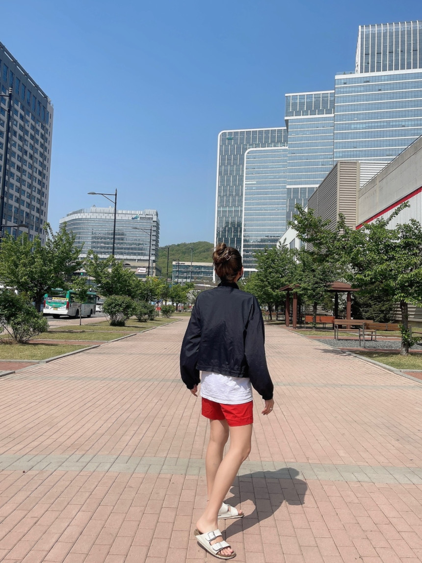 초경량 캐주얼 넥라인 스트링 점퍼 2col 프론트 포켓 크롭 숏 바캉스 바람막이 야상 상세 이미지 20