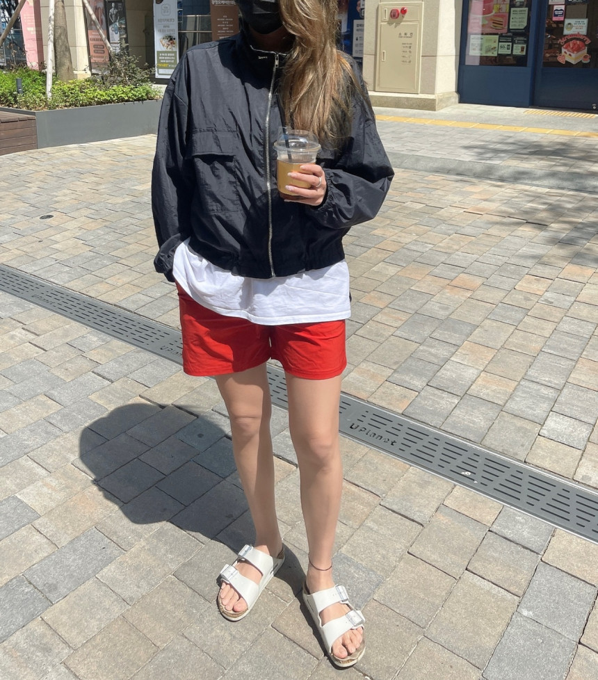 초경량 캐주얼 넥라인 스트링 점퍼 2col 프론트 포켓 크롭 숏 바캉스 바람막이 야상 상세 이미지 28