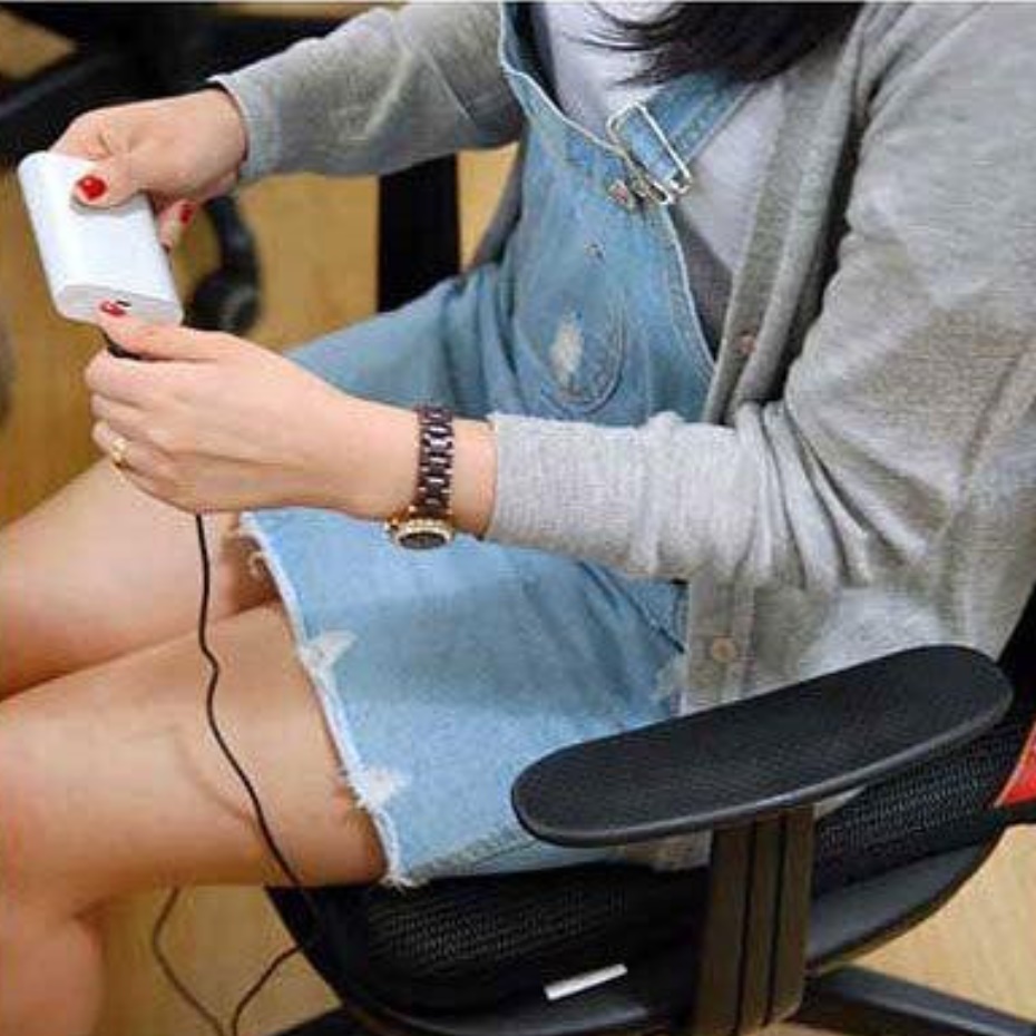 땀안차는 usb쿨방석 시원한 usb 통풍방석 엉땀 - 상품 이미지