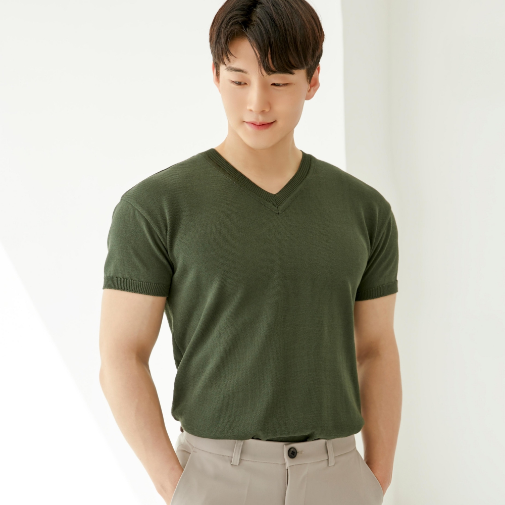어깨넓어보이는 남자 반팔 머슬핏 V넥 브이넥 니트 티셔츠 이미지 6
