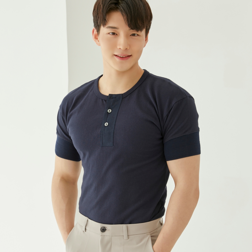 남자 헨리넥 티셔츠 머슬핏 티셔츠 블랙라벨 티셔츠 남자 티셔츠 추천 티셔츠 선택법