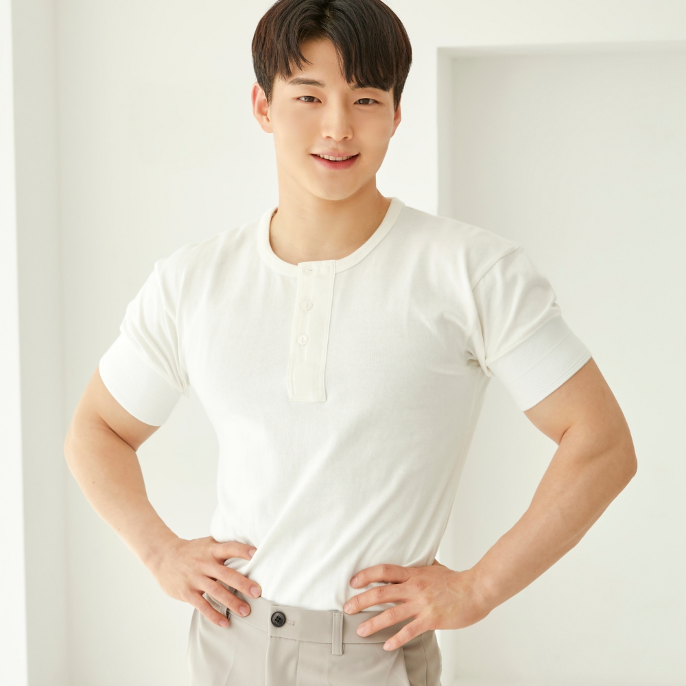 남자 헨리넥 티셔츠 머슬핏 티셔츠 블랙라벨 티셔츠 남자 티셔츠 추천 티셔츠 선택법