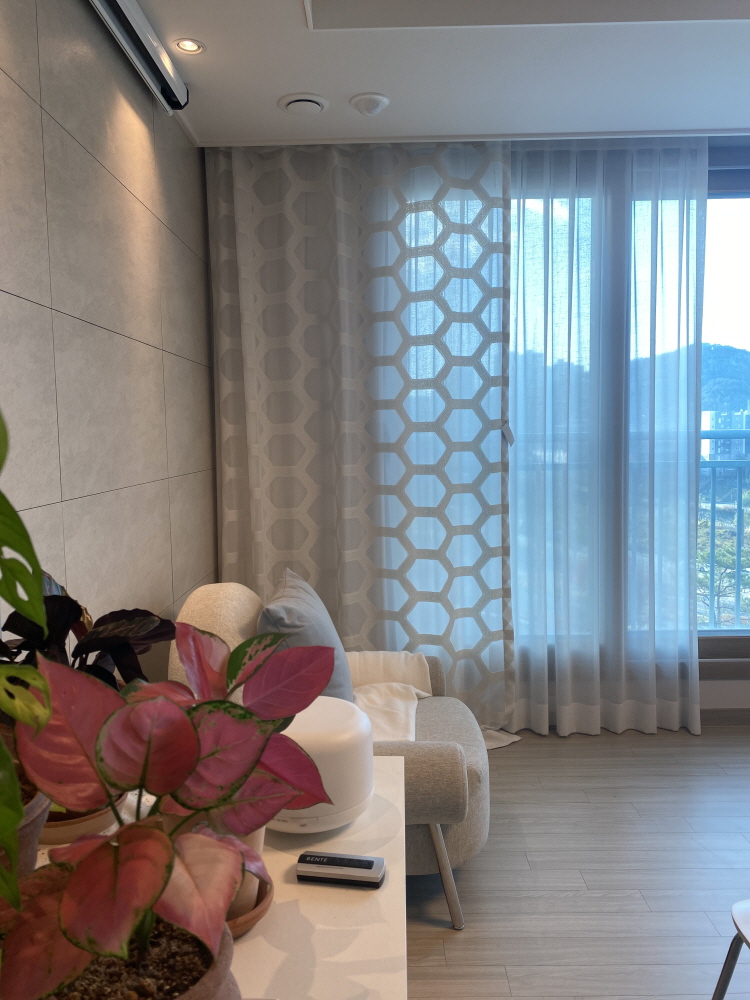 코지앳홈샵 [맞춤제작] 파이프패턴 코지 수입포인트속커튼