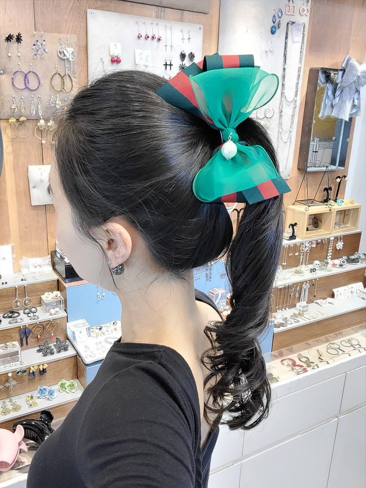 루루핀 레드 네이비 그린 투톤 스트라이프 위 시스루 한단 볼륨 리본 바나나핀 - 상세 이미지 2