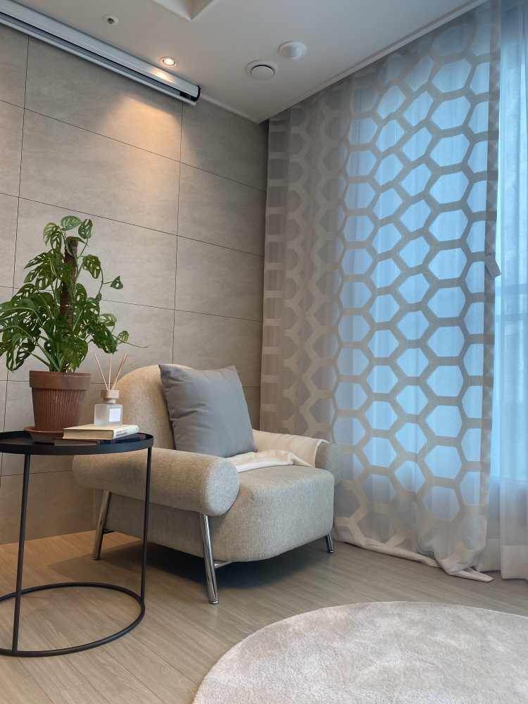 코지앳홈샵 [맞춤제작] 파이프패턴 코지 수입포인트속커튼