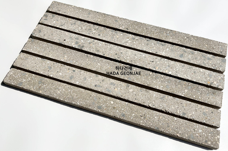 모노타일 롱와이드 500x40x18T 연브라운 / 하다건재 롱브릭타일