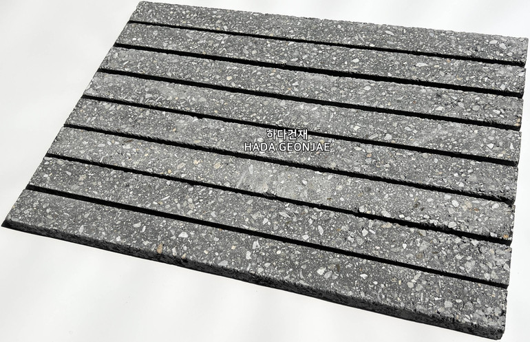 모노타일 롱와이드 500x40x18T 블랙 / 하다건재 롱브릭타일