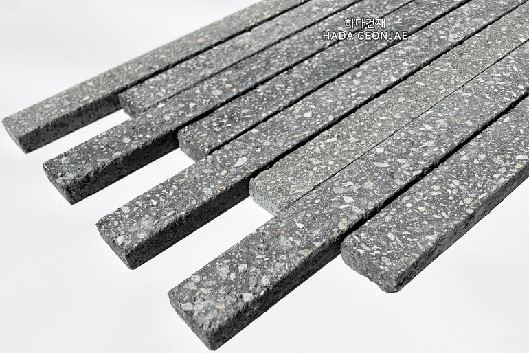 모노타일 롱와이드 500x40x18T 블랙 / 하다건재 롱브릭타일