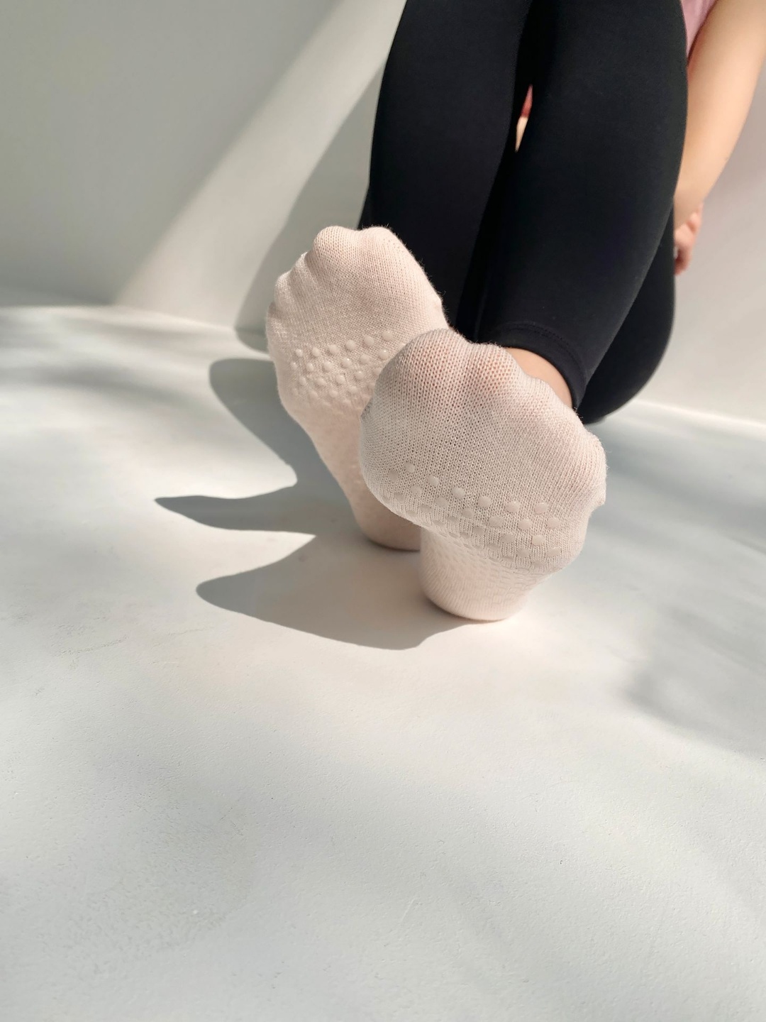 로라벨 아일 필라테스양말 요가양말 논슬립 토삭스 미끄럼방지 안벗겨지는 페이크 삭스 덧신 - 상세 이미지 3