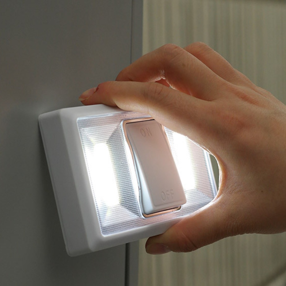 부착식 전등 드레스룸 파우더룸 장식장 침대 조명