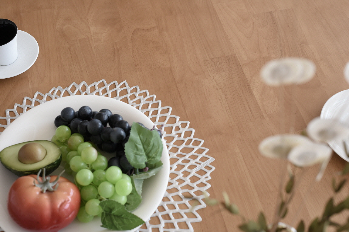 이즈네이처 라벤더프리지 원목 6인용식탁 세트 식탁+의자3+등받이 3인벤치1, 1800mm, 라이트브라운