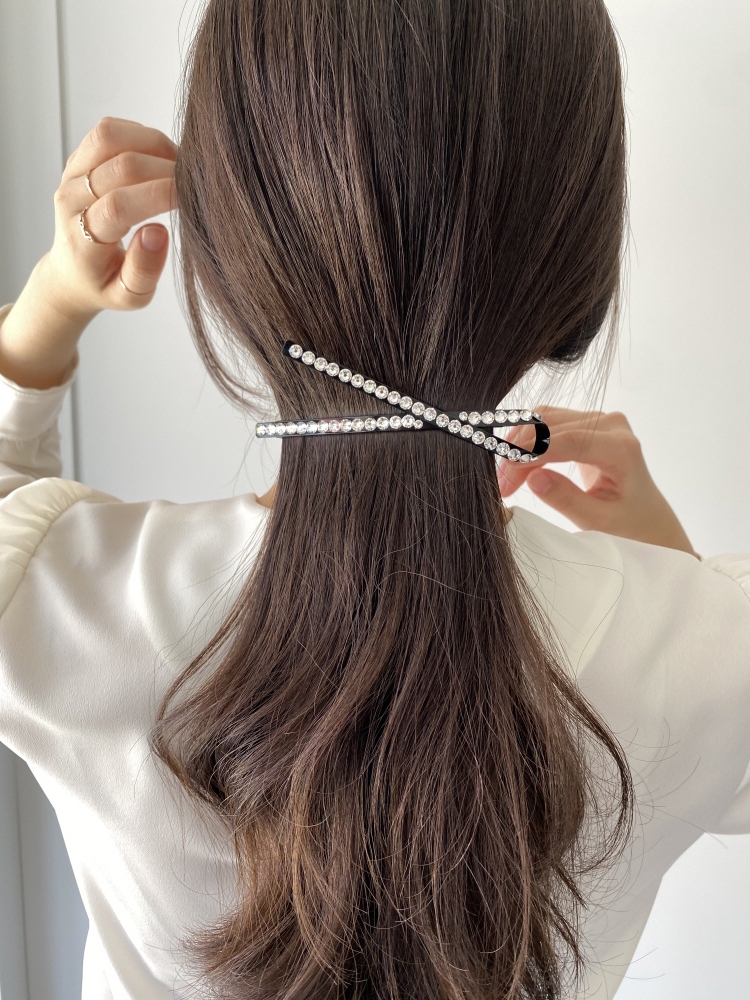 스와로브스키스톤으로 장식된 파이 꼬임 리본 큐빅 자동핀 10cm 고급 이미지 7