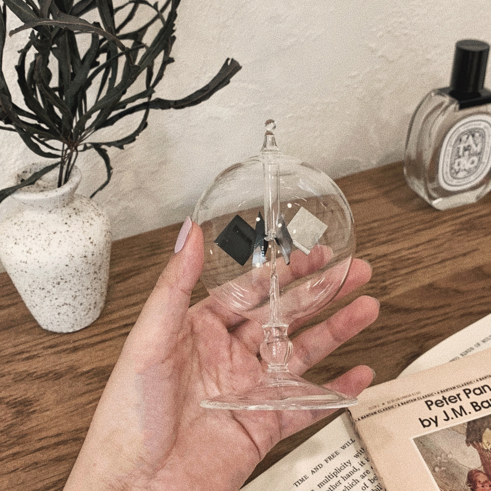 유월가게 라디오미터 유리 오브제 모빌 썬캐쳐 키네틱아트 미니타입