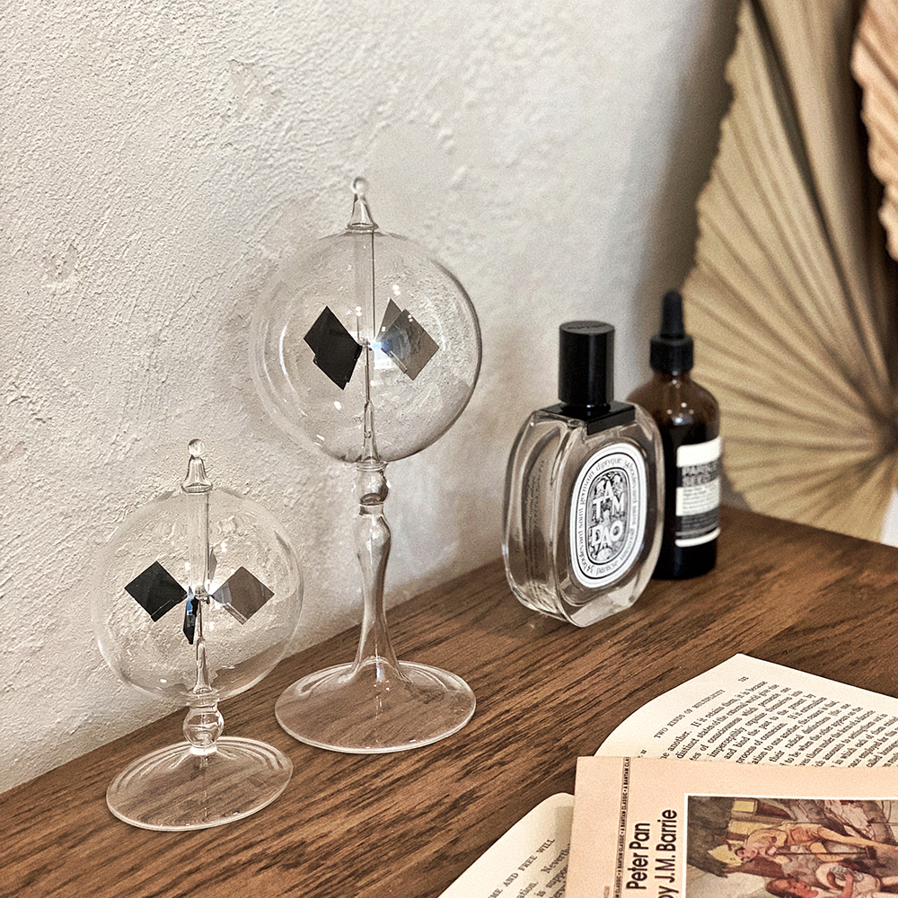 유월가게 라디오미터 유리 오브제 모빌 썬캐쳐 키네틱아트 미니타입