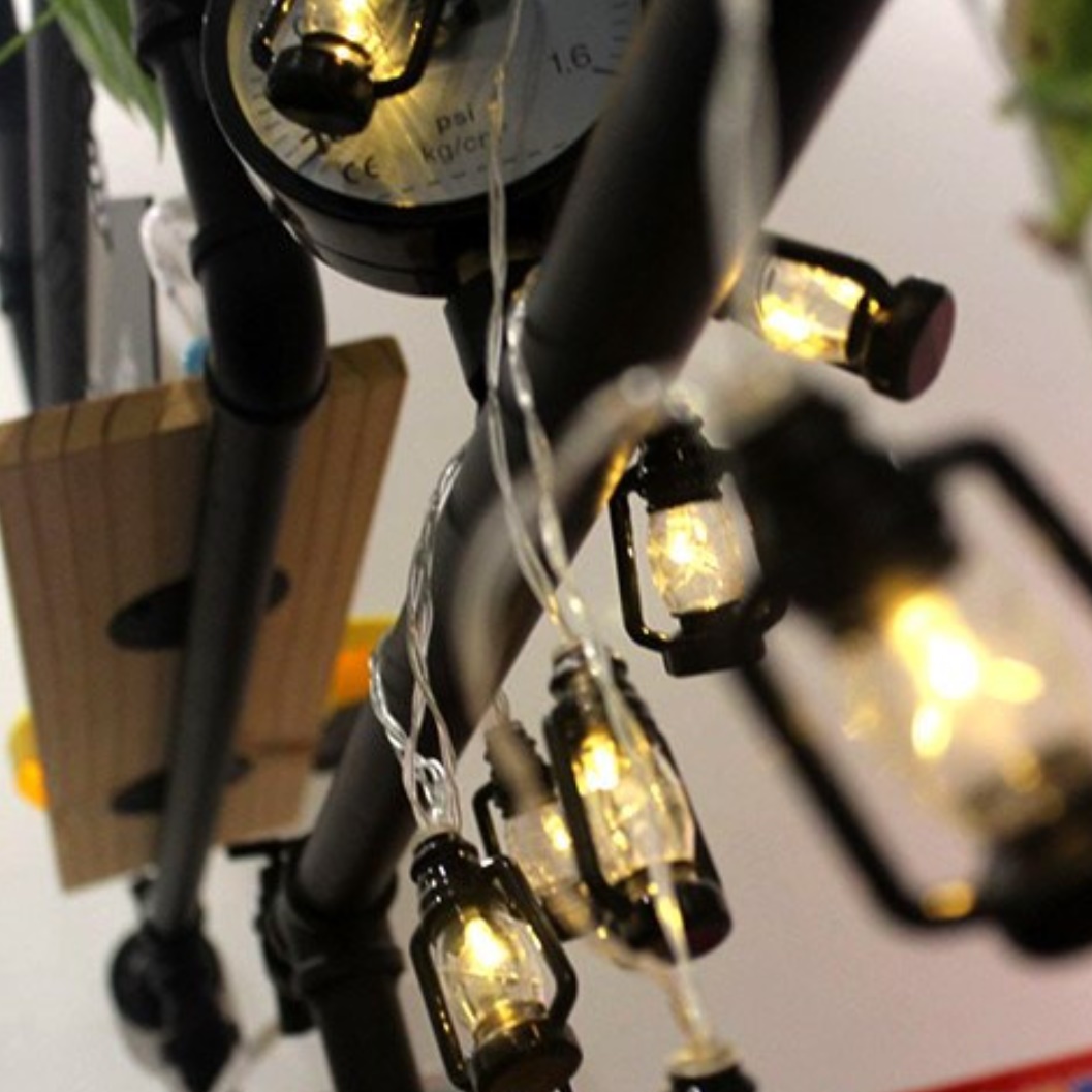 캠핑용 LED 캠핑 램프 감성 랜턴 등 조명 옥상 꾸미기